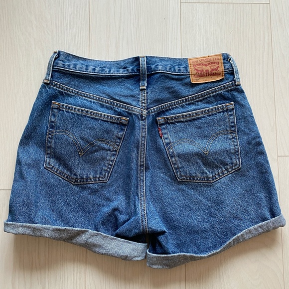 Levi's 501 Mid Thigh Short - Picture 2 of 4